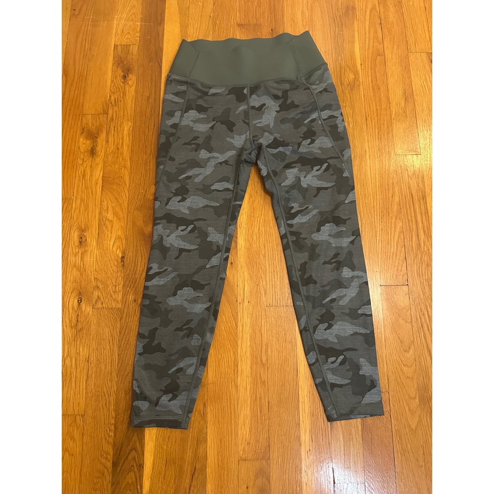 GapFit Womens HW Sculpt Rev Green Camo Leggings Side Pockets Size M NWOT